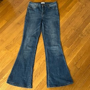 Abound Mid-Rise Flare Jean